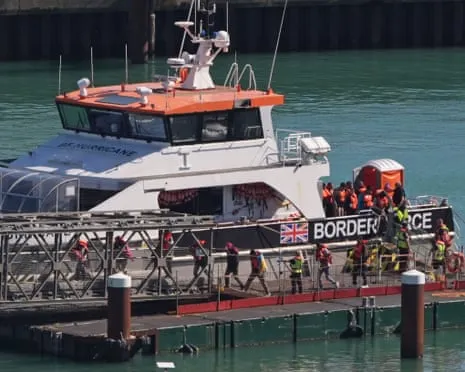 British Ministers Affirm Migrant Returns Deal with France Goes Ahead Despite Legal Injunction