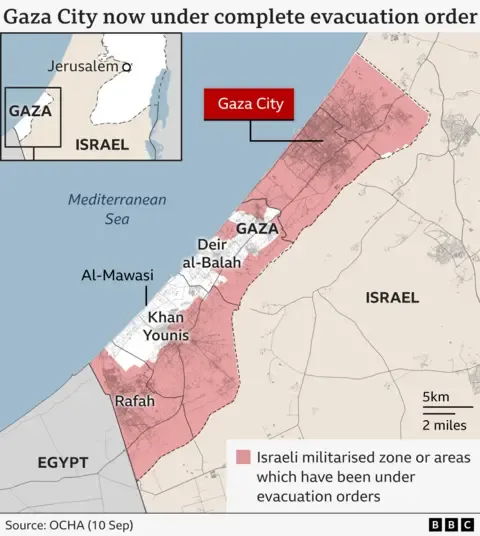 Countless Palestinians Flee as Israeli Forces Move Deeper into the City