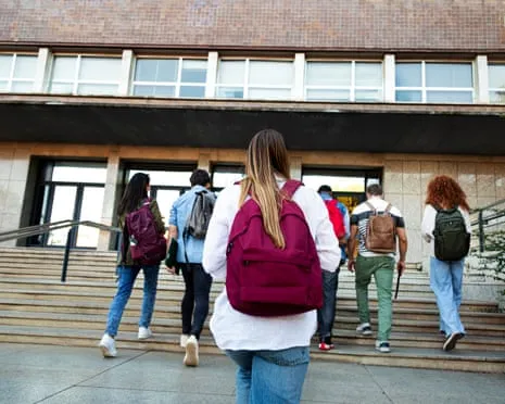While Teen Boys Shift Right, the Rise of the 'New Chill Girl' Trend Becomes Apparent