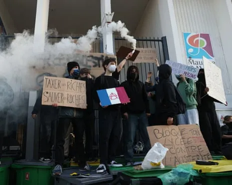 Recently Appointed France's Prime Minister Under Intense Pressure as Nationwide Protests Paralyze Schools and Transport